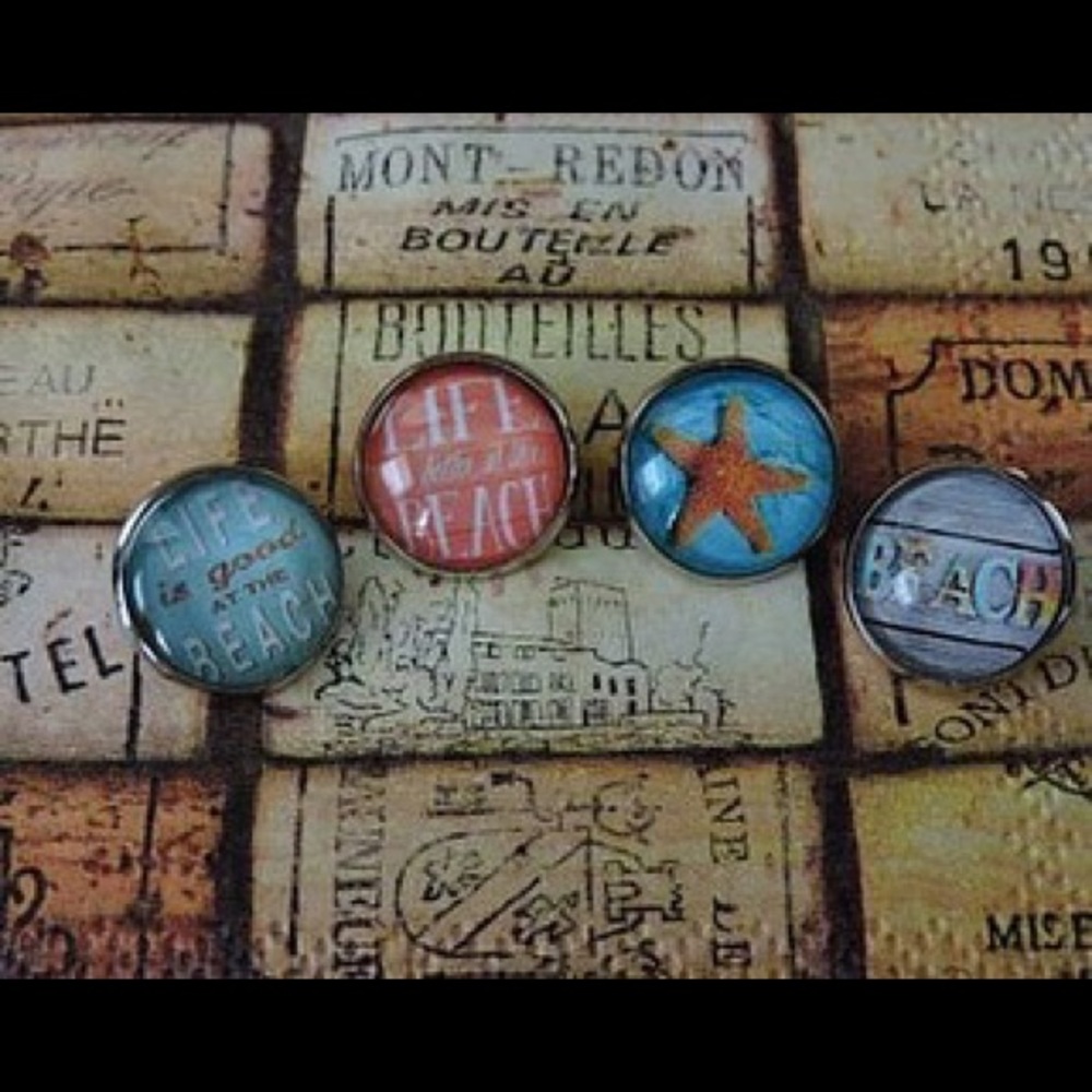 Glass bezel wine charms